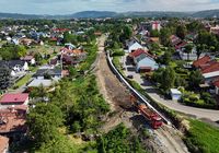 Prace_przy_wzmacnianiu_nasypu_kolejowego_w_centrum_Nowego_Sacza__fot._Piotr_Hamarnik.JPG