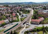 Zmodernizowany_wiadukt_kolejowy_na_ul._Wegierskiej_w_Nowym_Saczu__widok_z_lotu_ptaka__fot._Piotr_Hamarnik__2_.JPG