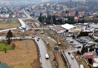 Widok_z_lotu_ptaka_na_modernizowana_linie_kolejowa_w_rejonie_skrzyzowania_ul._Zakopianskiej_i_Podhalanskiej__fot._Krzysztof_Dzidek.JPG