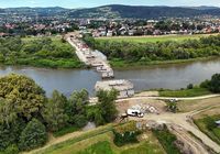 Widok_na_Dunajec__powstaje_tu_nowy_most_kolejowy__fot._Piotr_Hamarnik.JPG
