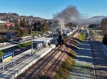 Uroczysty przejazd pociągiem retro do Rabki Zaryte, widok z lotu ptaka, fot. Piotr Hamarnik 