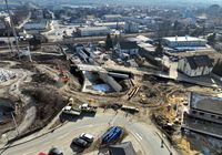 Budowa_nowego_skrzyzowania_bezkolizyjnego_przy_ul._Kolejowej_i_Asnyka_w_Nowym_Saczu__widok_z_lotu_ptaka__fot._Krzysztof_Dzidek__1_.JPG